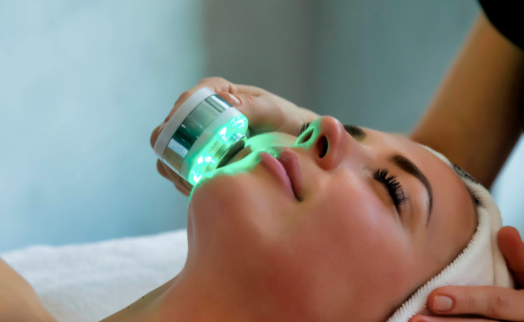 Difference Between LED and Laser Light: Choosing the Best for Beauty