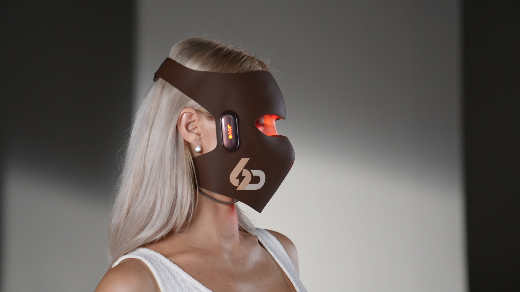 RF vs Low-Level Laser Therapy for Skin Rejuvenation at Home