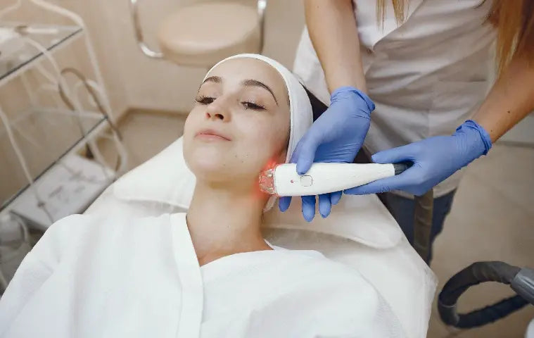 Deconstructing 2 Types of Red Light Laser Therapy